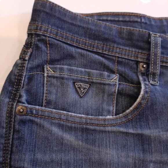 GUESS Vermont Slim Custom Cut Off Denim Shorts Distressed Dark Wash Jean - Picture 6 of 14